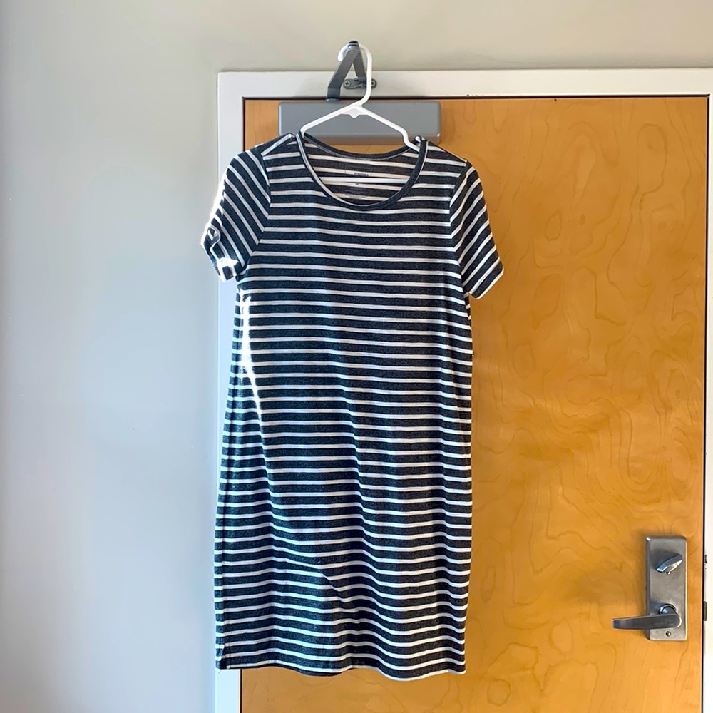 Navy & cream striped dress NWOT
